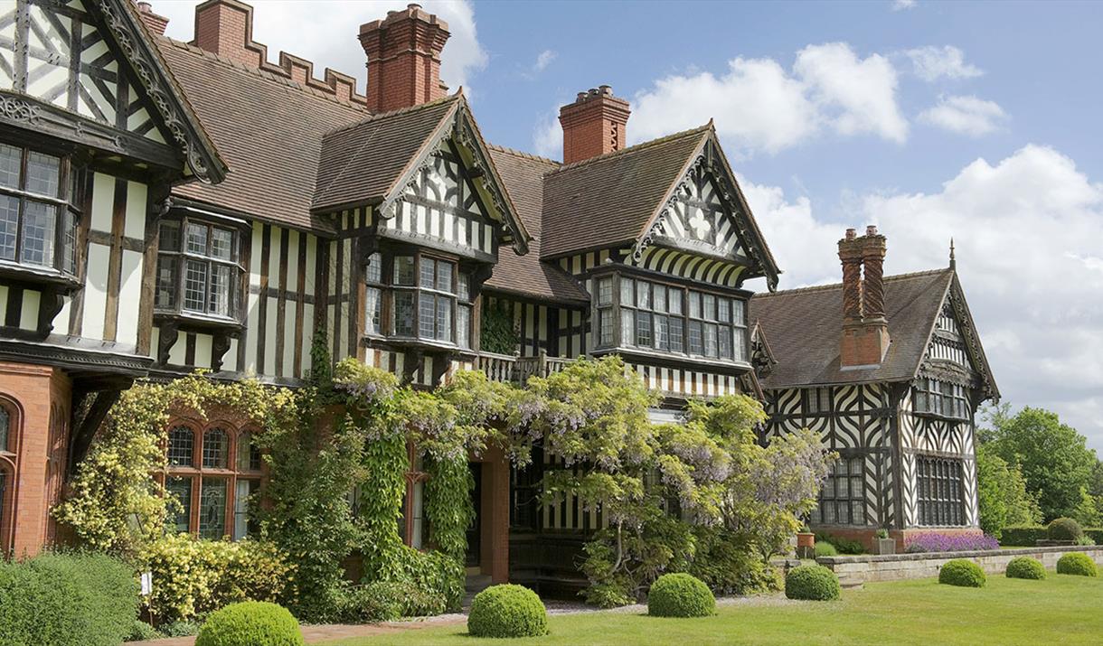 the-national-trust-s-wightwick-manor-and-gardens-wolverhampton-make